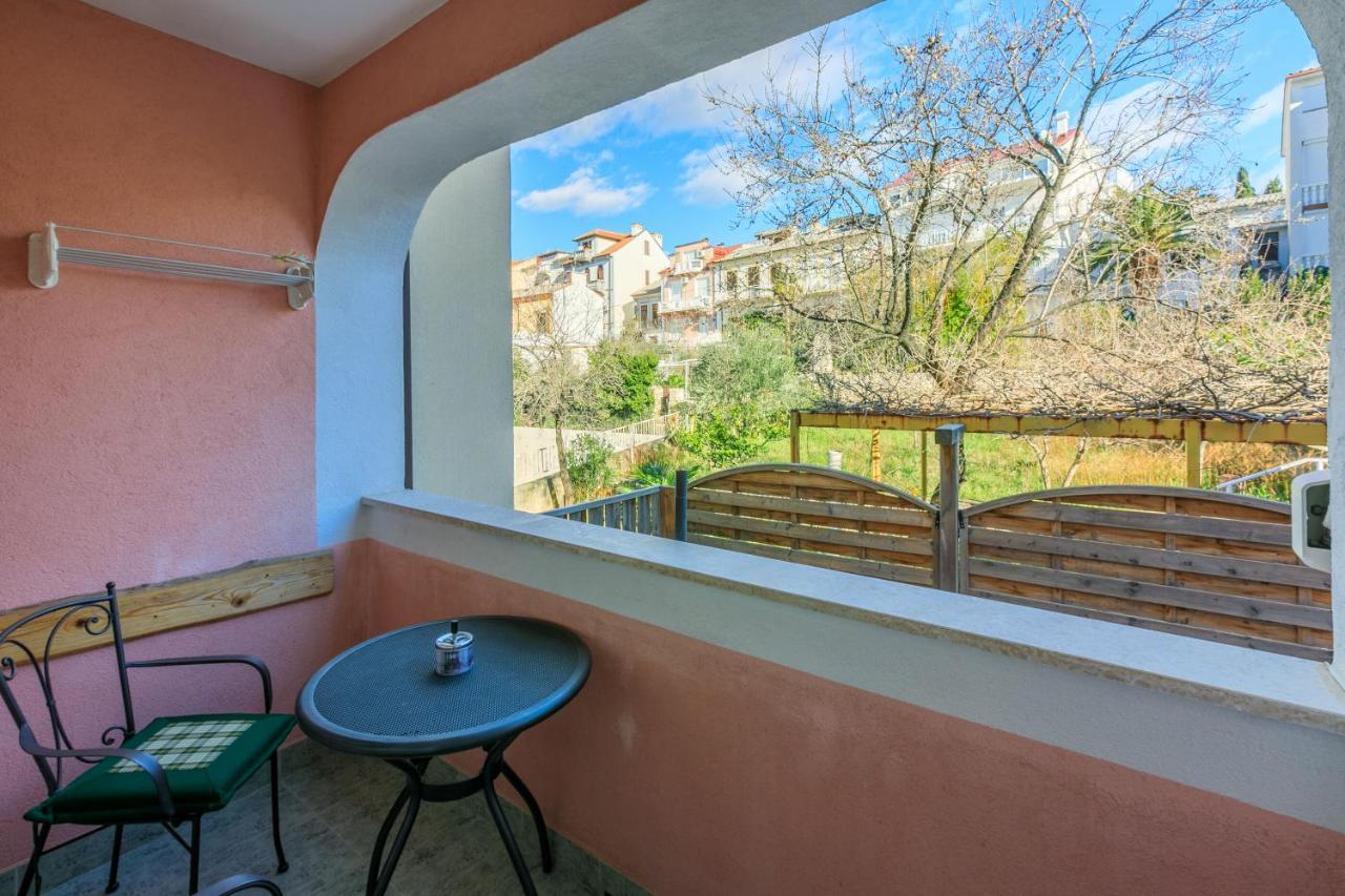 Apartments Villa 7 Цриквеница Экстерьер фото